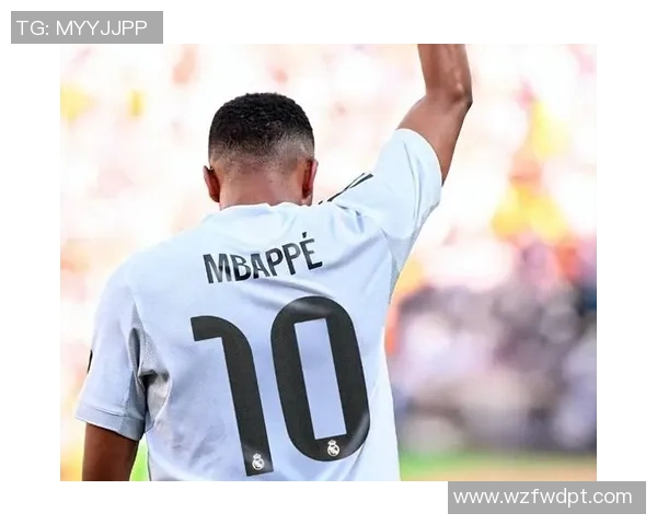 足球巨星背影瞬间集锦展现他们的风采与魅力